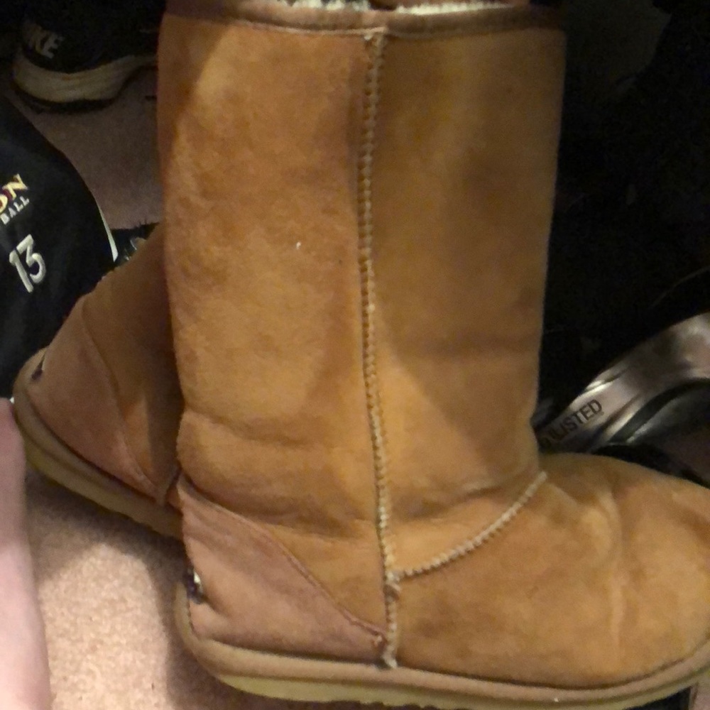 UGGS!